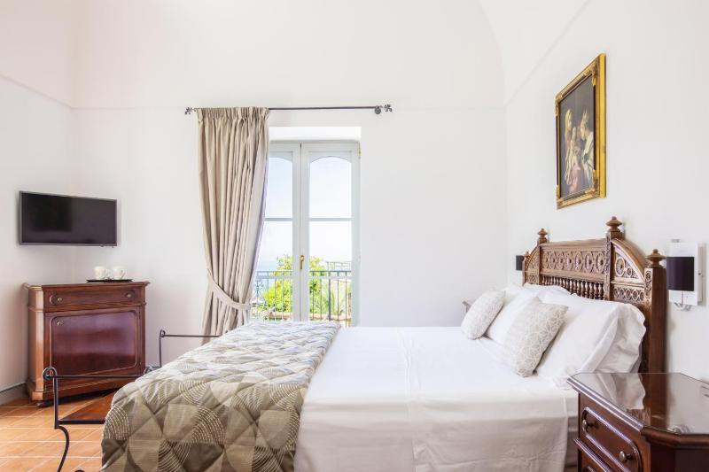 Superior Double Room image 2