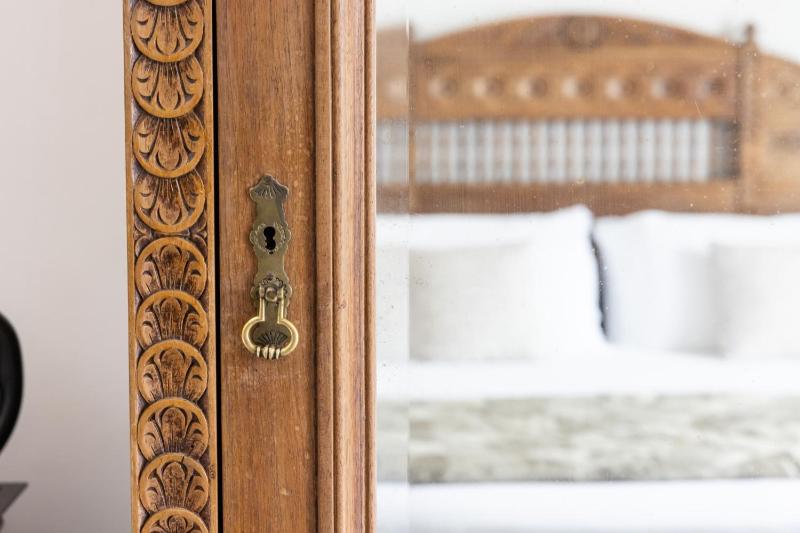 Suite with Sea View image 2