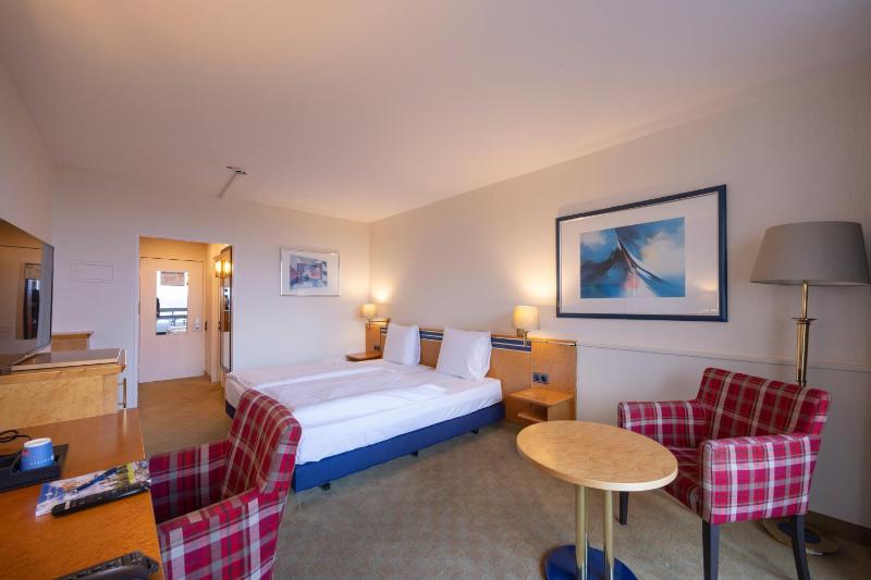 Standard Double Room image 4
