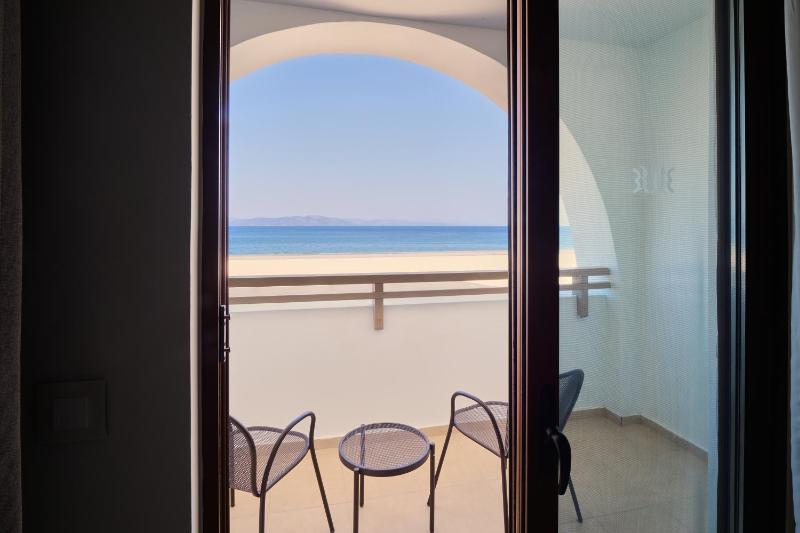 Junior Suite with Sea View image 3
