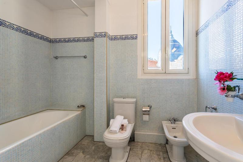 Ambassador Palace AP2095 by Riviera Holiday Homes - image 16