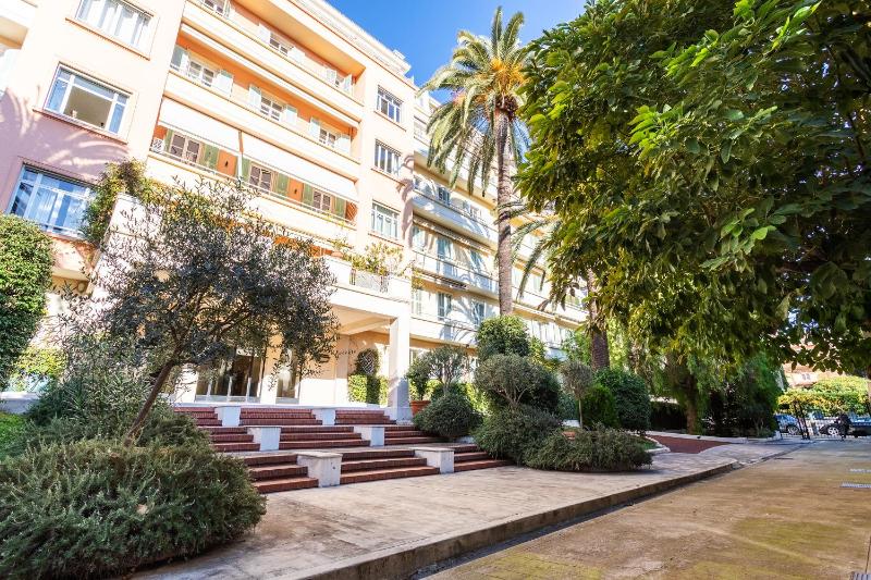 Ambassador Palace AP2095 by Riviera Holiday Homes - image 11