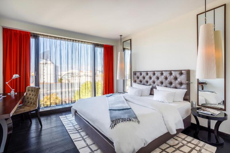 Panorama Room image 1