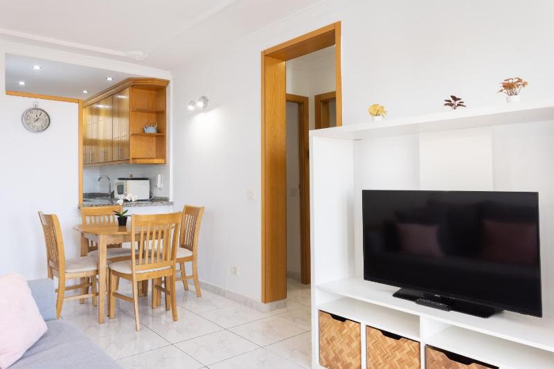 Amazing Ocean view & Pool Los Cristianos Achacay - image 17
