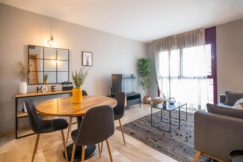 13MAL1077-Magnific 2br2bh flat in Sagrada Familia - image 11