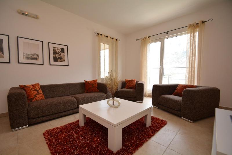 Comfort One-Bedroom Apartment with Balcony image 2