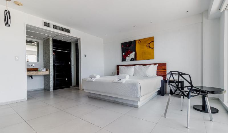 CACHE HOTEL BOUTIQUE - ADULTS ONLY - image 10