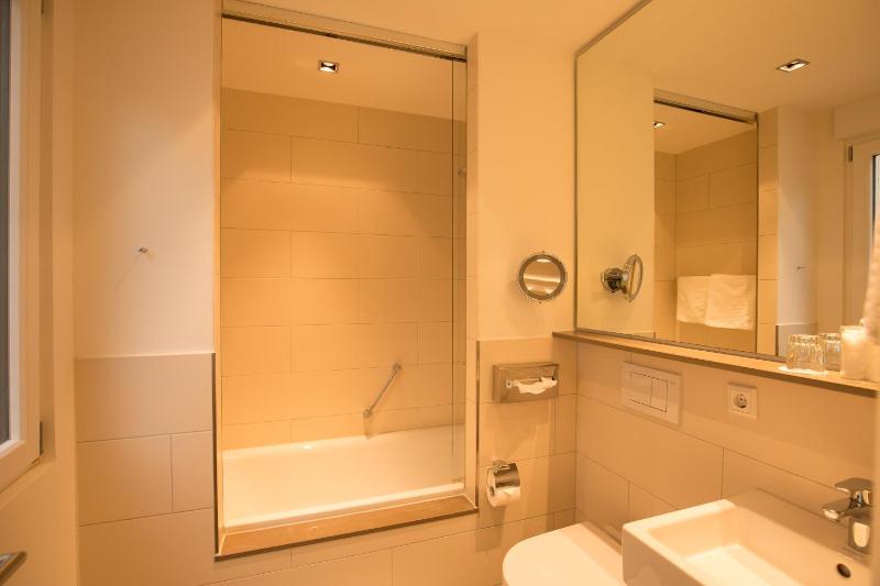 Comfort Double Room image 4