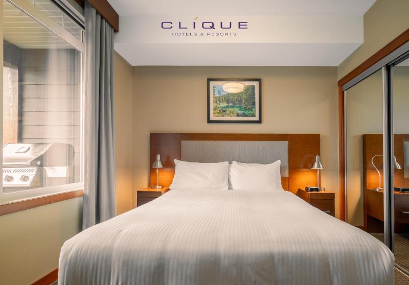 Falcon Crest Lodge by CLIQUE - image 15