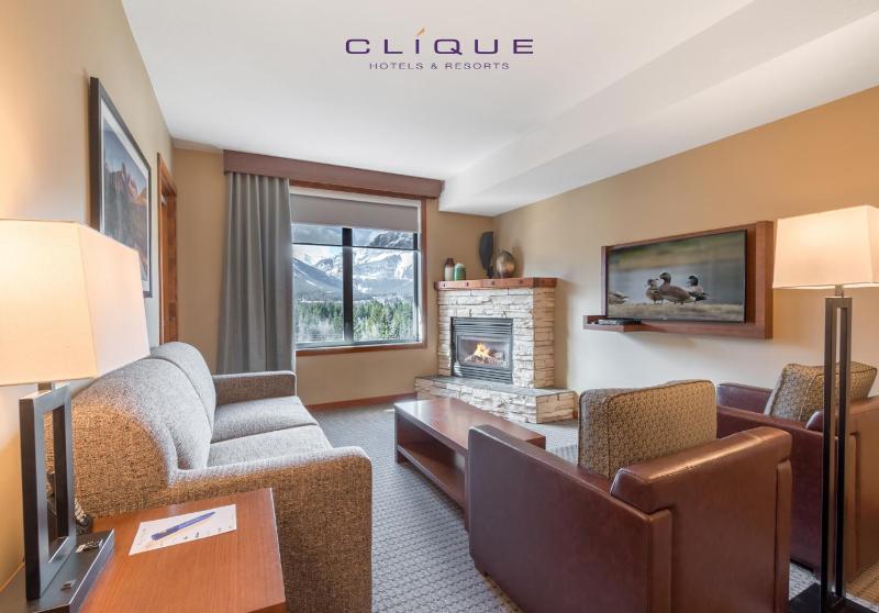 Falcon Crest Lodge by CLIQUE - image 7