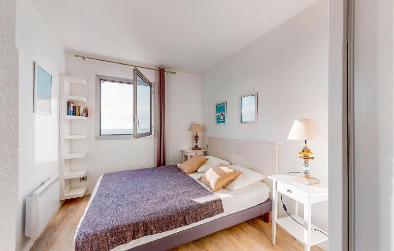 Gorgeous Apartment In Royan With House Sea View - image 16