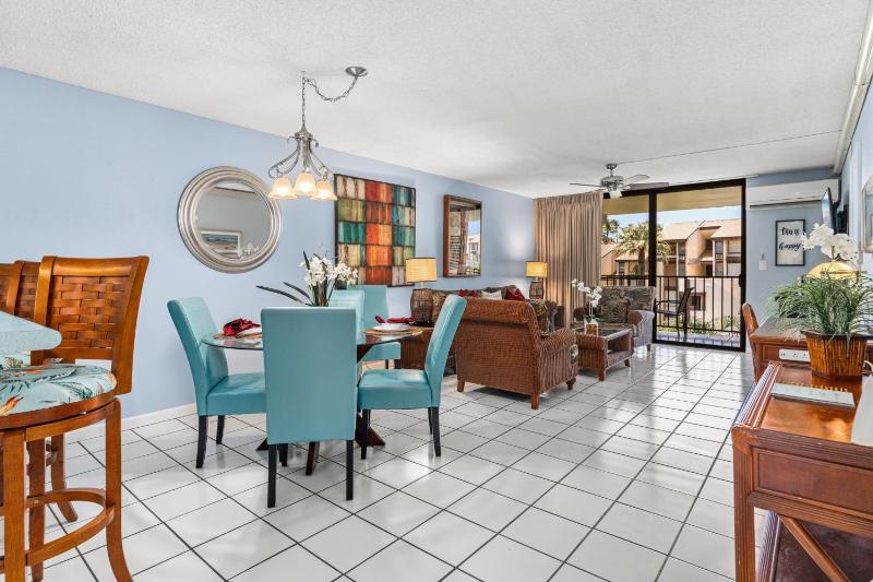 Rear Ocean View 2 Bedroom Single Level Condo at Kamaole Sands 9-305 - image 48