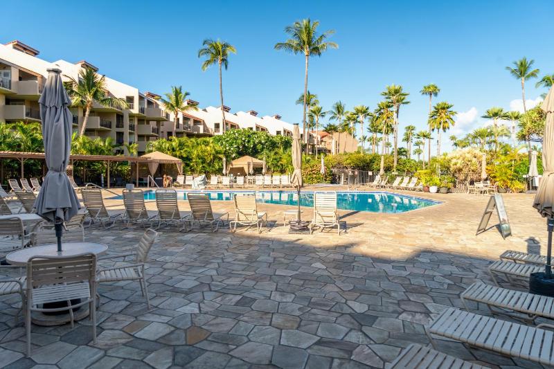 Rear Ocean View 2 Bedroom Single Level Condo at Kamaole Sands 9-305 - image 21