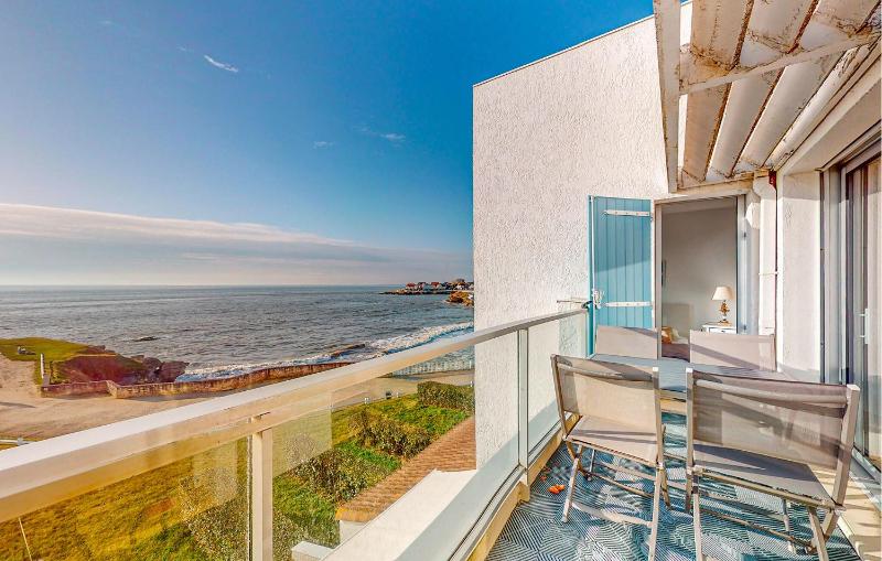Gorgeous Apartment In Royan With House Sea View - image 23