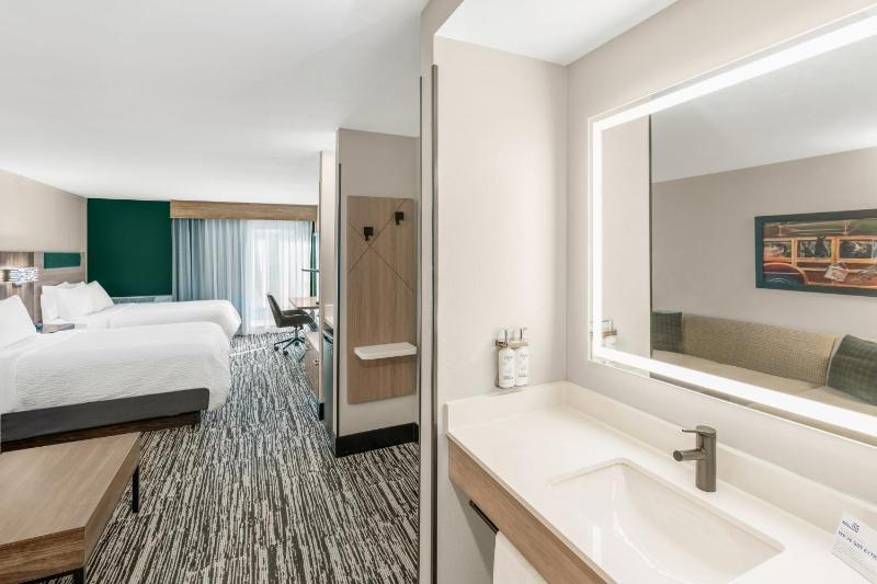 Suite with Two Beds - Non-Smoking image 3