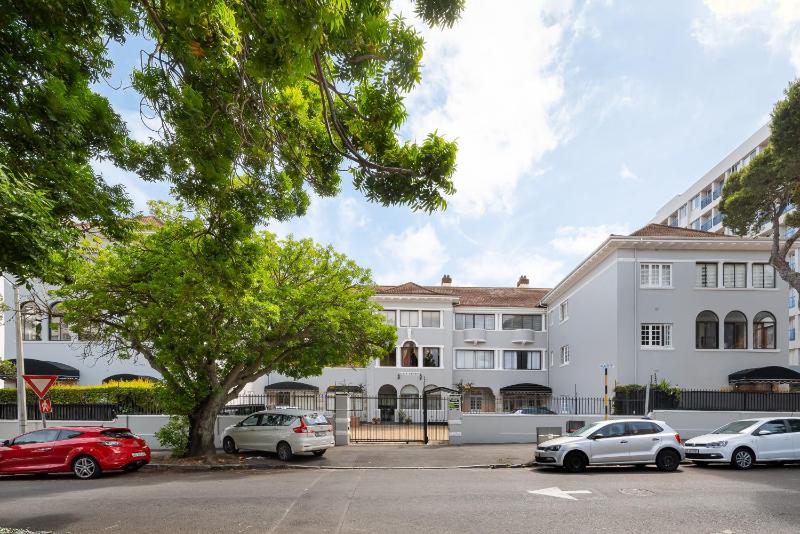 Sea Point Sanctuary - image 6