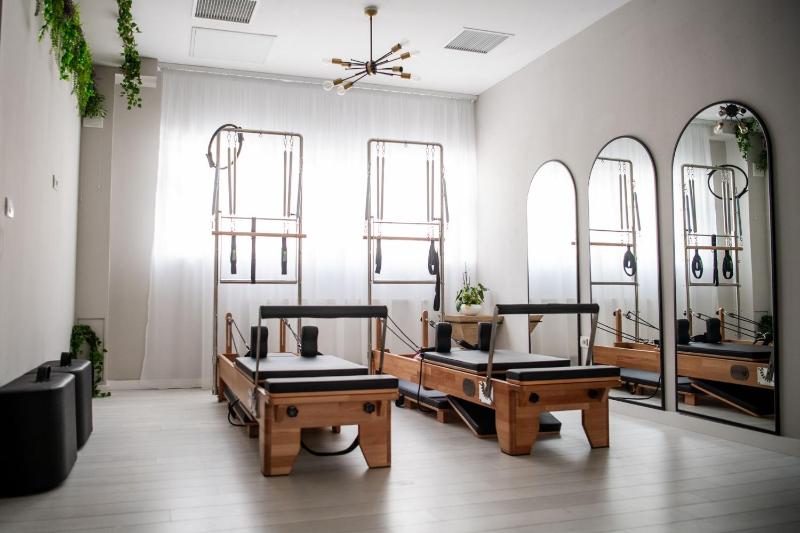 FRIENDS RESIDENCE Apartments - image 2