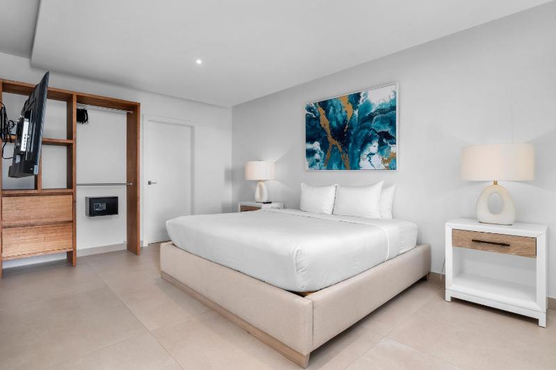 10BR Oceanfront Oasis Villaplaya Bocobay - image 37