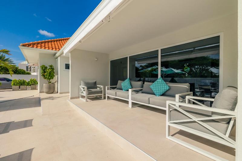 10BR Oceanfront Oasis Villaplaya Bocobay - image 19