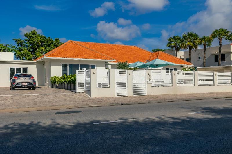 10BR Oceanfront Oasis Villaplaya Bocobay - image 48