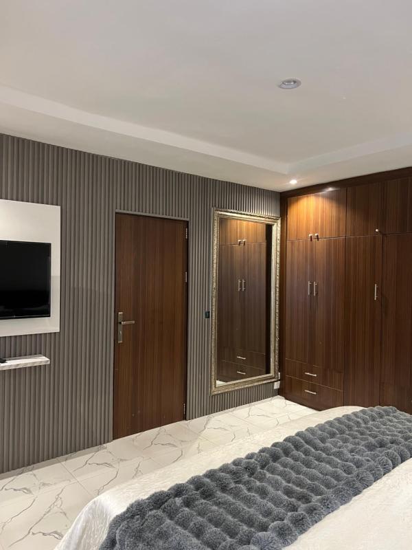 OD Cribs Luxury Apartment and On demand Car Service - image 10
