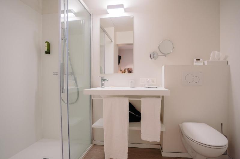 Single Room image 4