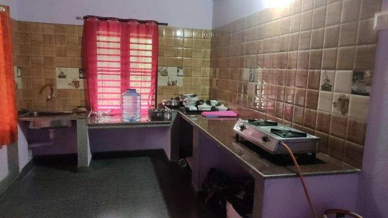 Keerthis Home Stay - image 6