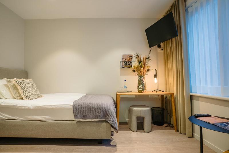Single Room image 1