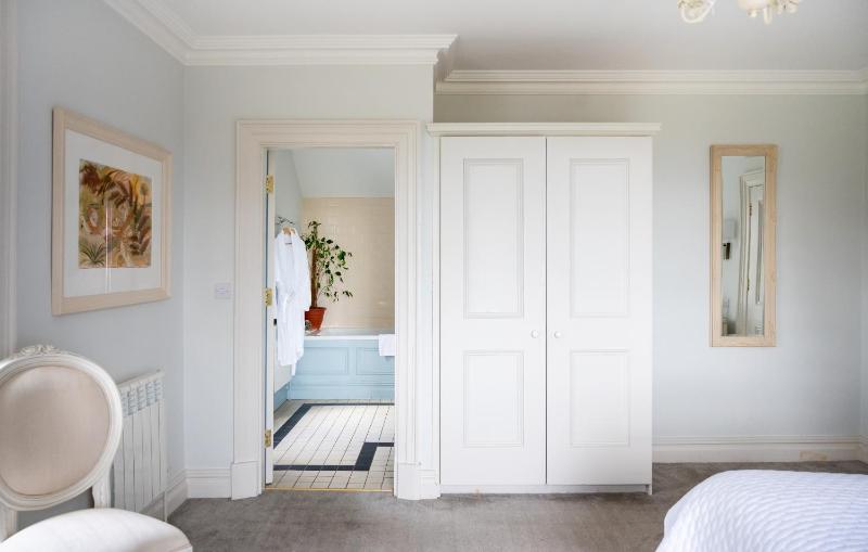 Superior Double Room image 1
