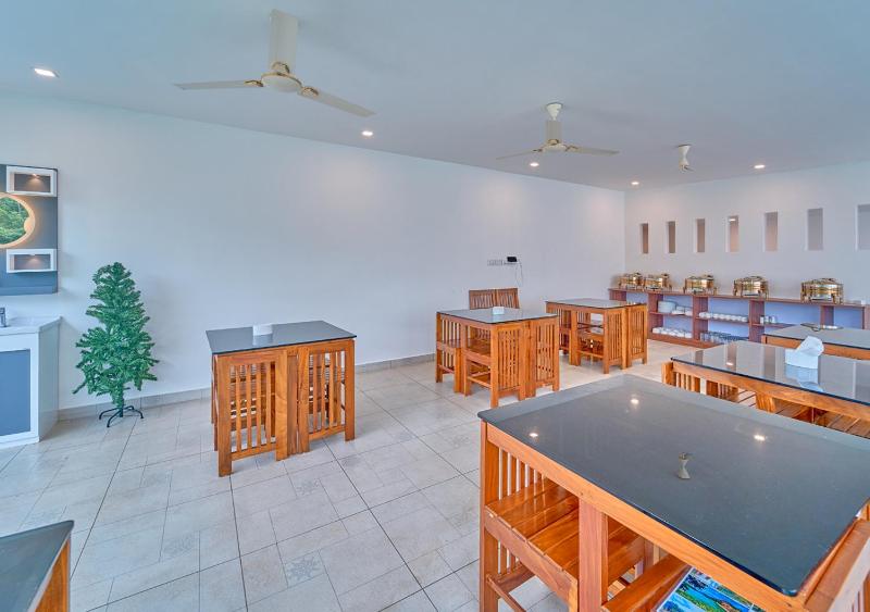 Ice Mist Pool Resort Munnar by VOYE HOMES - image 6