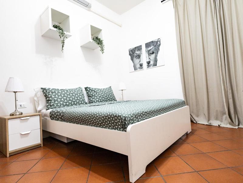 Quadruple Room with Balcony image 2