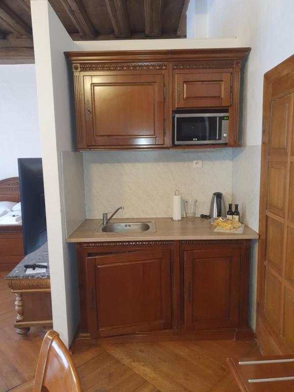 Deluxe One-Bedroom Apartment (4 Adults) image 3