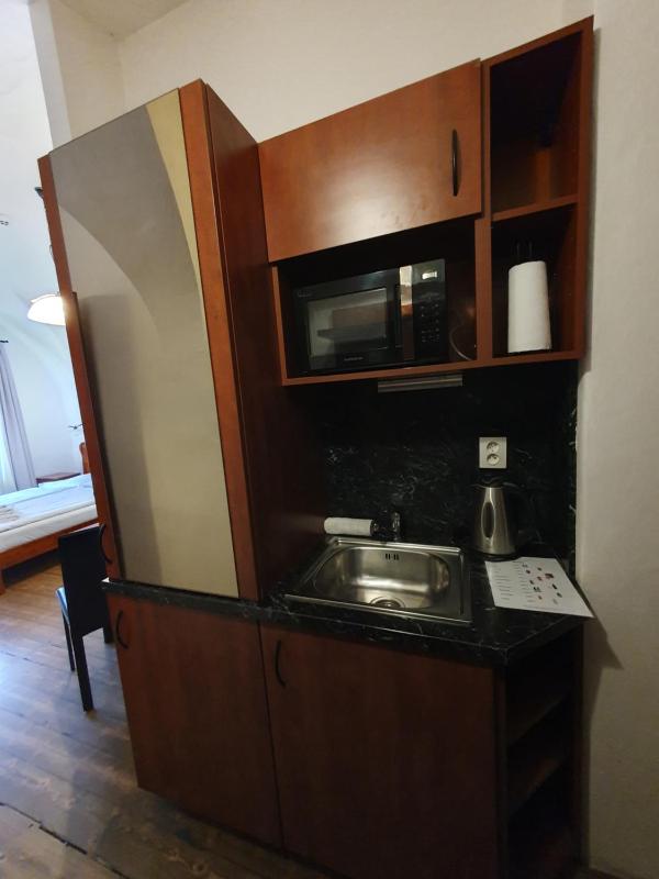 Studio (2 Adults) image 2