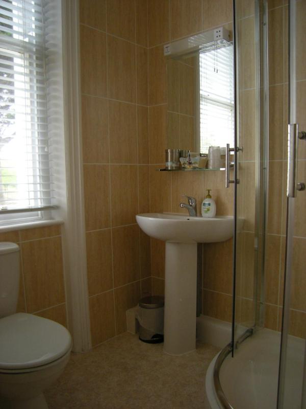 Quadruple Room with Sea View image 3