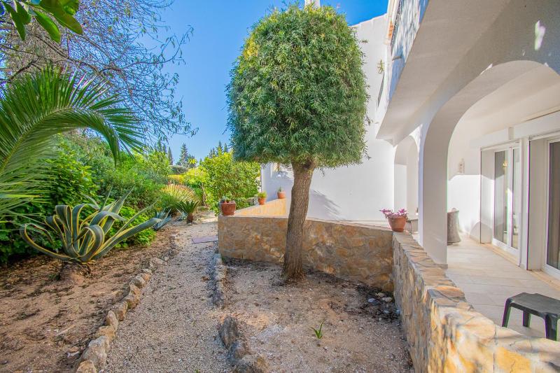99 ADM Casa Mendes - Fabulous townhouse - image 32