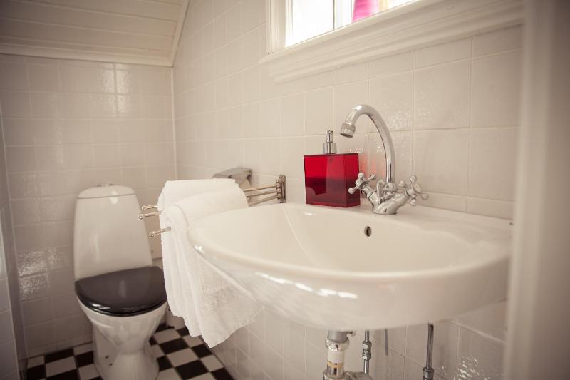 Single Room image 2
