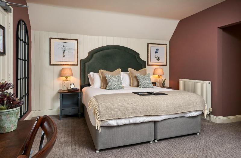 Executive Suite image 4