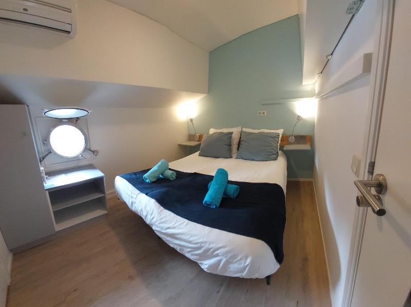 Superior Cabin on Boat image 1