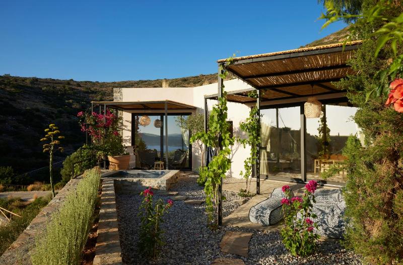 Villa image 2