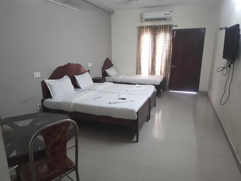 Royal Residency - image 3