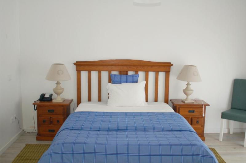 Standard Single Room image 4