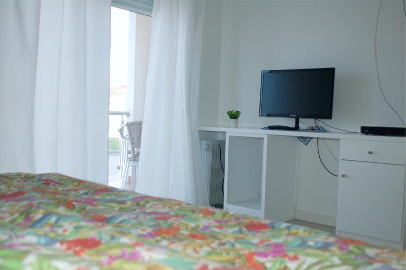 Standard Single Room image 3