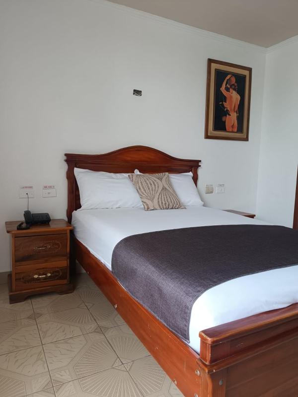 Hostal Bicentenario - image 10