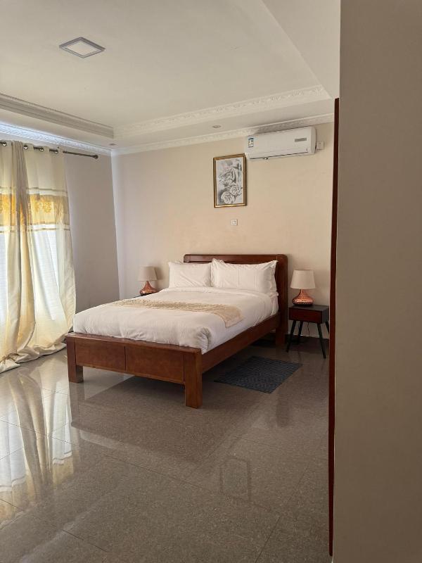 Eleganciana Lodges Limited - image 3