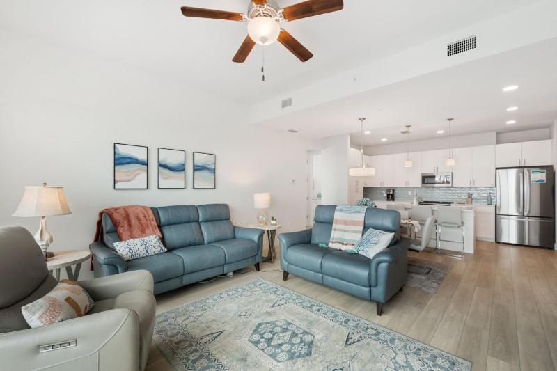The Harbor at Town Center Unit 510 - image 2