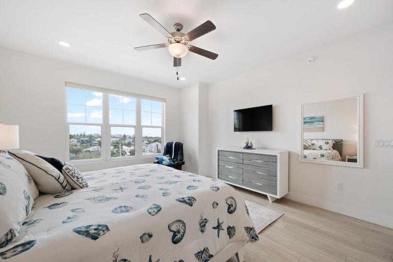 The Harbor at Town Center Unit 510 - image 39