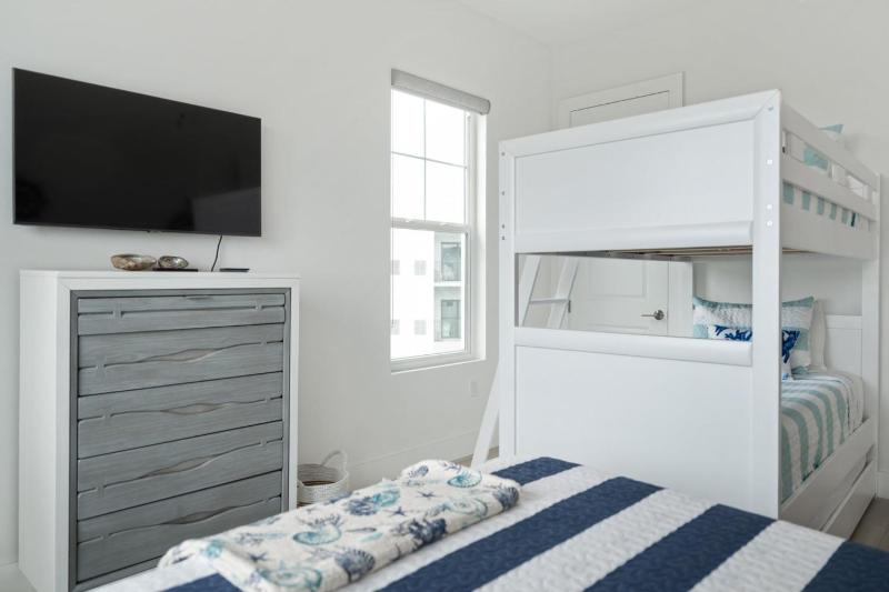 The Harbor at Town Center Unit 510 - image 35