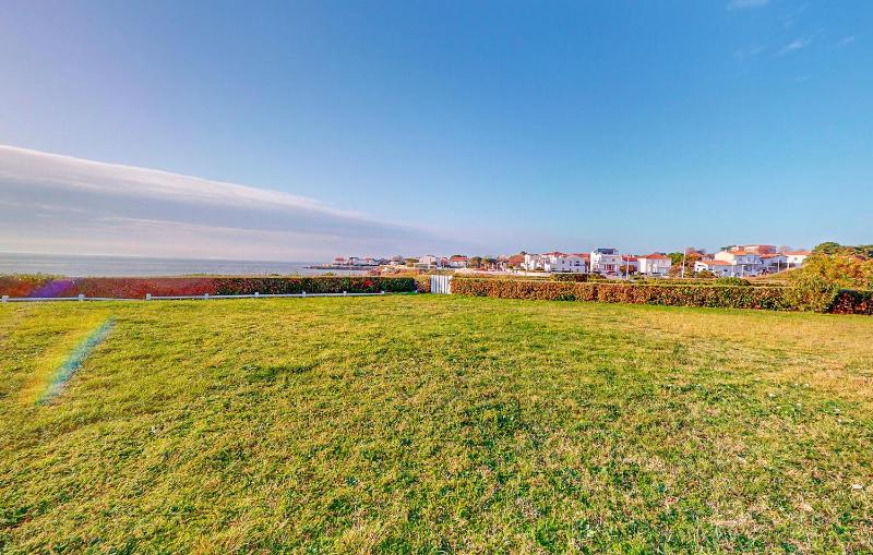 Gorgeous Apartment In Royan With House Sea View - image 10