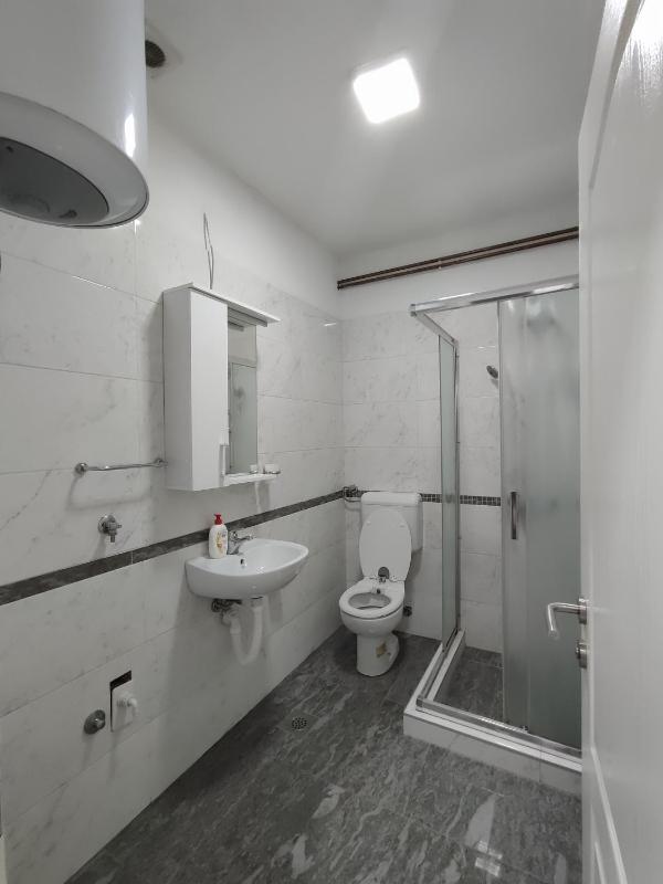 Studio Apartment image 4
