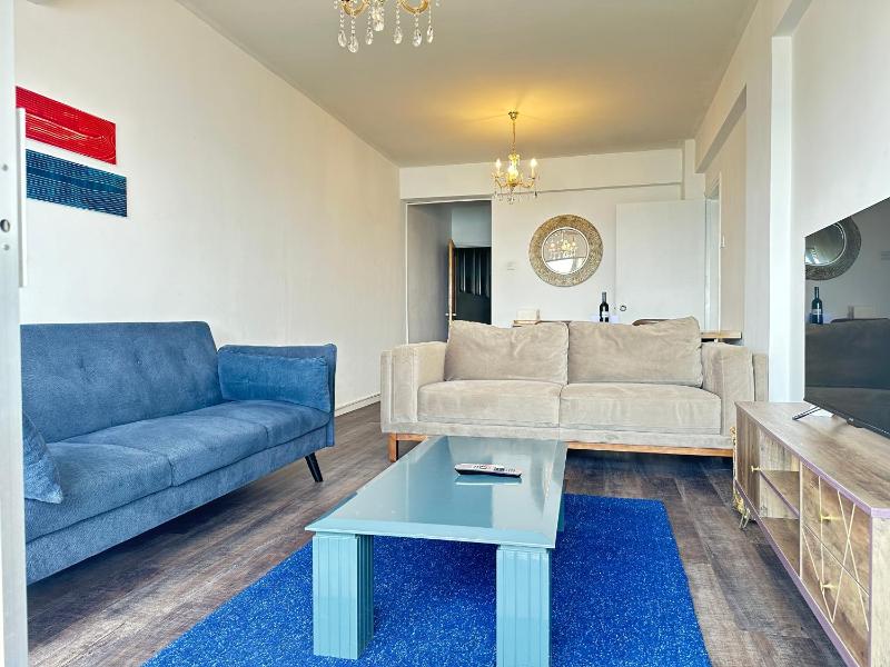 2BR Seafront Apt in center with community pool - image 13